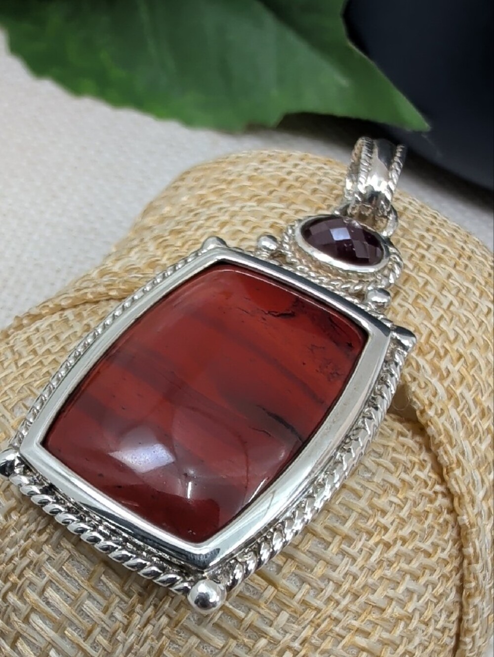 Vintage Whitney Kelly 925 Sterling Silver Red Jasper Garnet Pendant